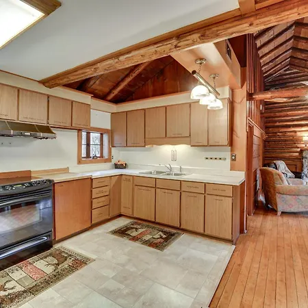 Michigan Log Cabin With Pere Marquette River Access!